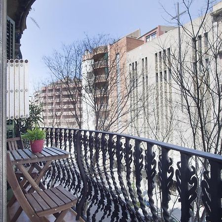 ברצלונה Aparteasy - Authentic Family Apartment מראה חיצוני תמונה