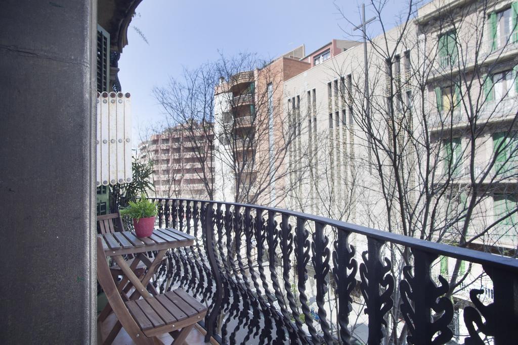 ברצלונה Aparteasy - Authentic Family Apartment מראה חיצוני תמונה